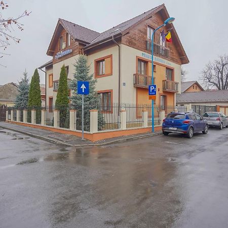 Pension Bavaria Μπρασόβ Εξωτερικό φωτογραφία